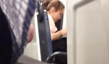 Kamera di video awek dalam bilik air membuang muka yang baik-big tits