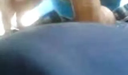 Santa kakak awek melayu tudung hijau mulut Blue Man