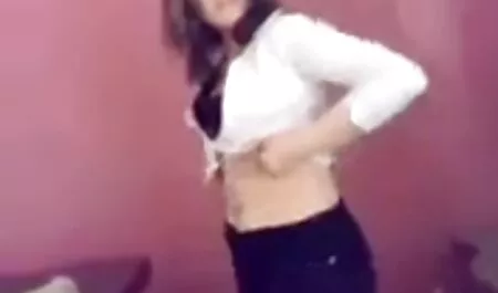 Orang tua itu terbakar tetek melayu sedap masa depan dan membuat cinta dengan kanker.
