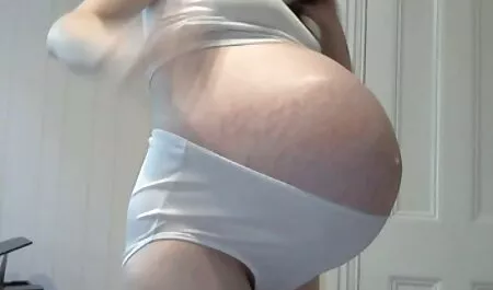 Bayi porno melayu tudung di satu tangan, berbicara dengan salah satu kuat zakar