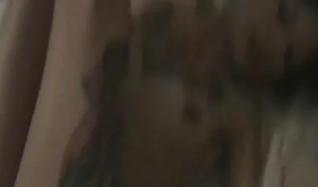 Aku menolak ahli pecah ke dalam vagina. photo awek melayu bogel