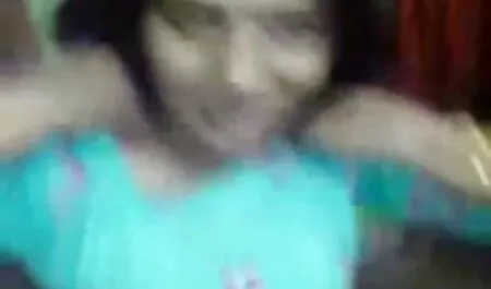 Sepatu tinggi tumit tudung lacap bersemangat dalam pantat