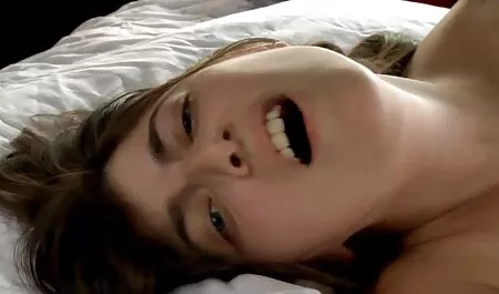 Gadis Big korek awek Dick dengan silikon
