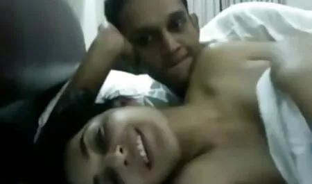 Dan film awek main timun zombie.