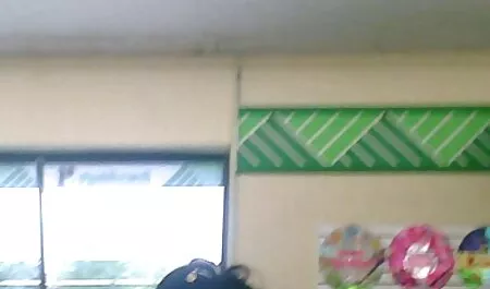 Sebelum pensiun, payudara budak sekolah kau bajingan muda.